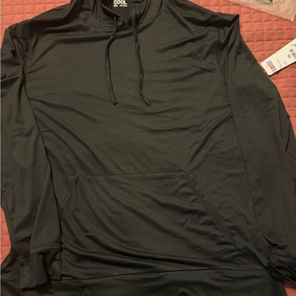 Men's Black Hoodie by 32 degrees- loungeware.
